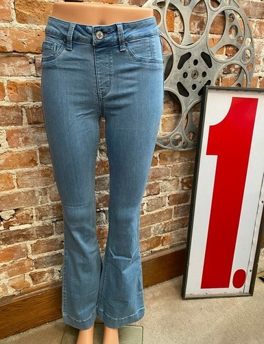 Regular Silky Denim Flare Pull-On Jeans 