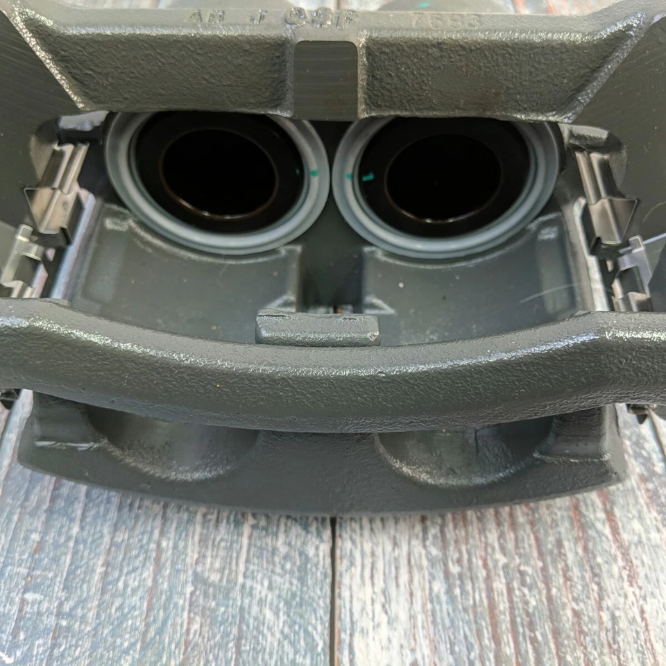 Pinza de freno delantera derecha Cardone 18B4974A para Ford F150 Reman 2009 para 7L3Z2B120A Foto 4 de 4