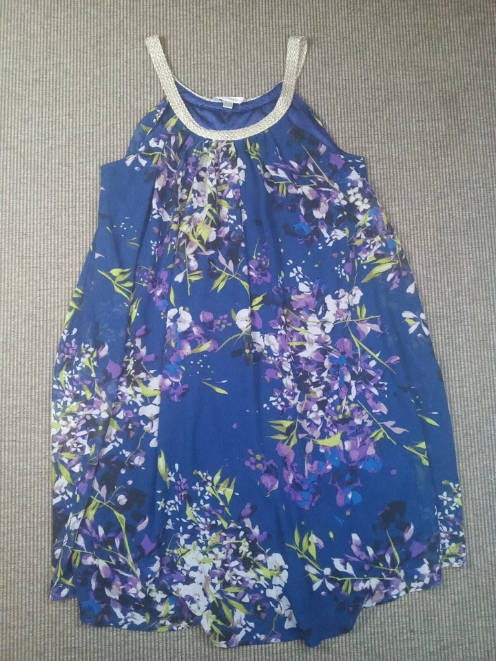Vestido CHARLIE ENCANTADOR Talla Mediana Azul Floral Swing Shift Vestido Borde Plateado Foto 3 de 4