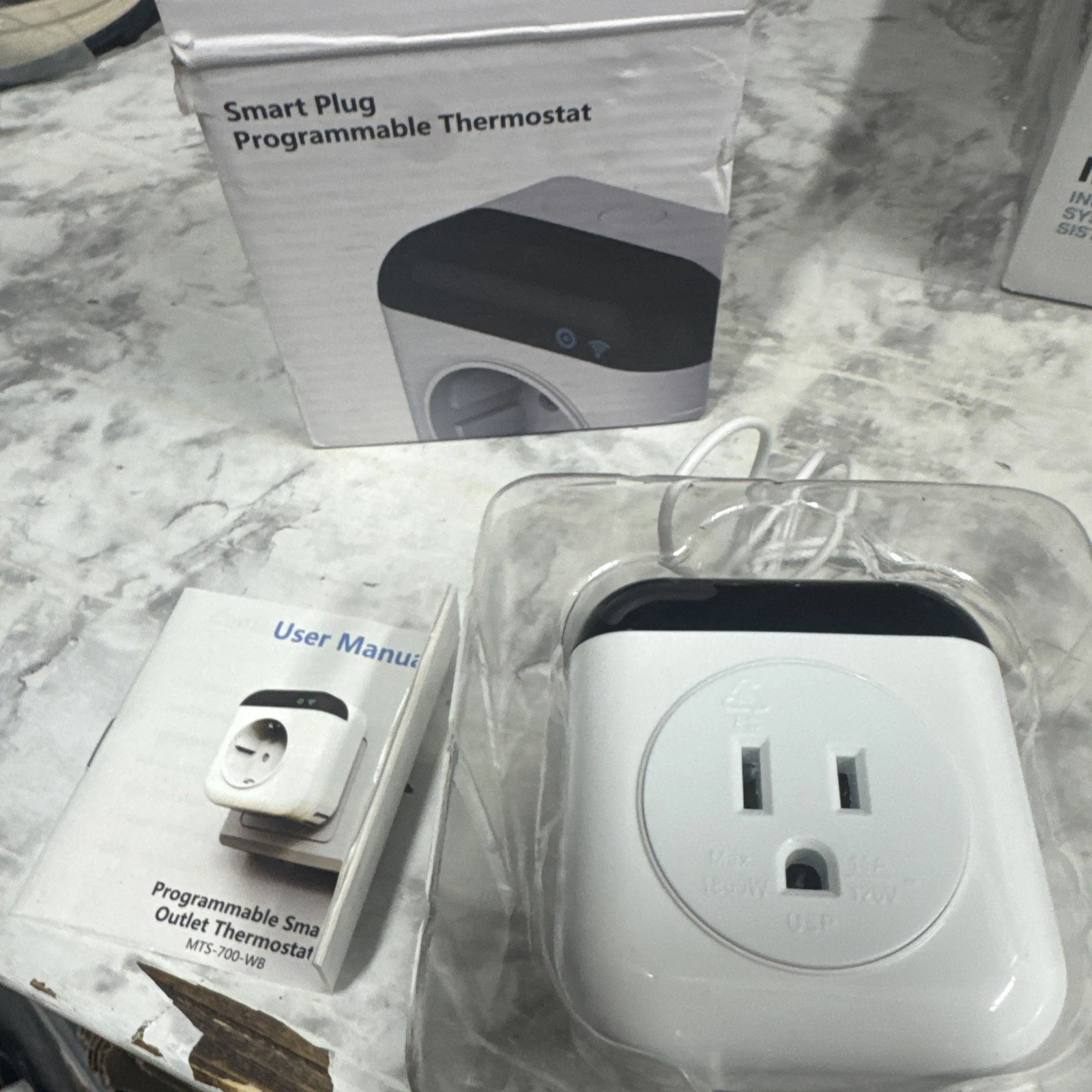Smart Plug Programmable Thermostat Open Box
