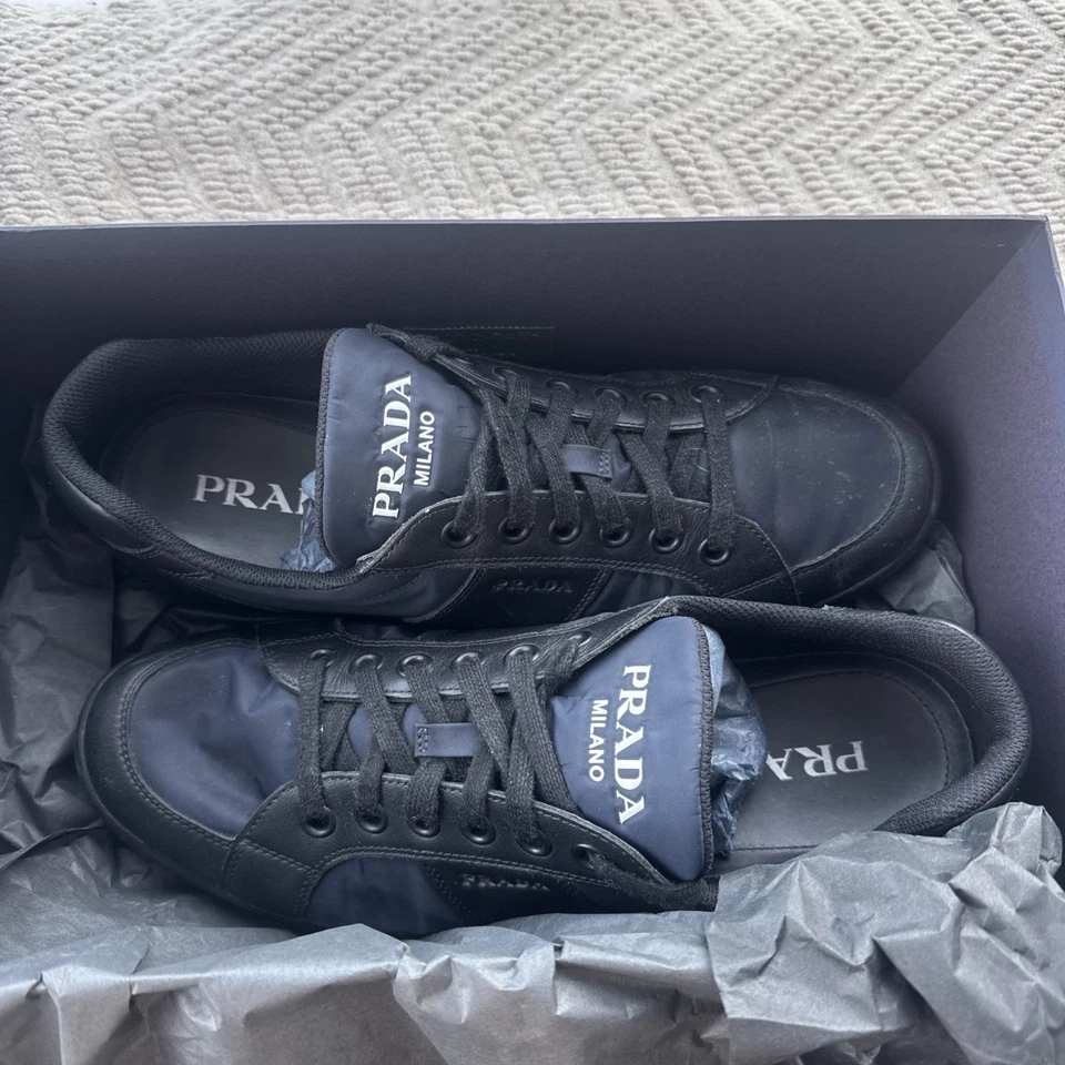 Prada Zapatillas Hombre en Nylon Negro y Piel Talla 9 Modelo: 2EG 355. Foto 3 de 4