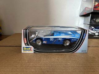 Revell 1/32 March 83G Kreepy Krauly White/Blue #00 Slot Car