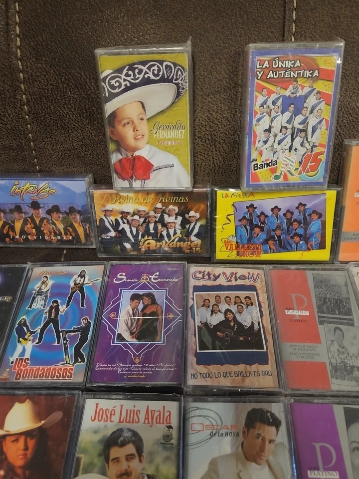 28 Sealed New Latin Spanish Cassette Tape Lot Mexican SEE PICS Intenso Foto 4 de 4