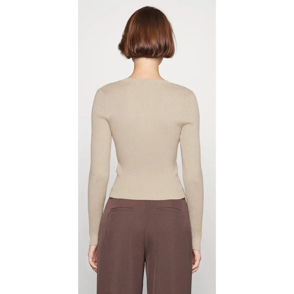 Suéter Abercrombie & Fitch de malha com nervuras ajustado gola redonda manga longa ajustado - Imagem 2 de 4