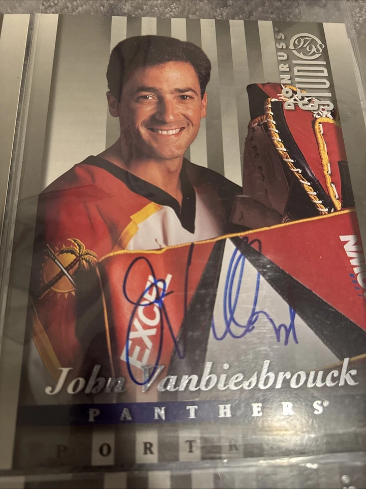 Lot of 9 Signed 1997-98 NHL Donruss Studio 8x10 Photos Tkachuk Roenick Arnott - Image 3 of 4