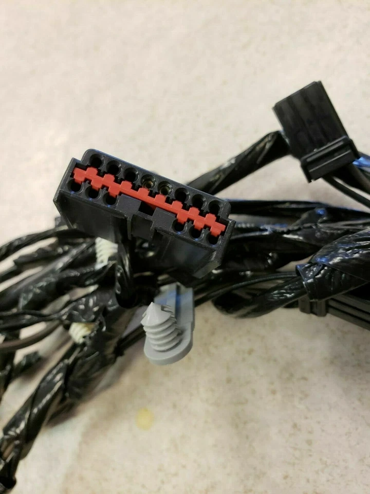 2001 Super Duty F250 F350 Excursion NEW OEM Ford Cab Light set with Install Kit - Image 4 of 4