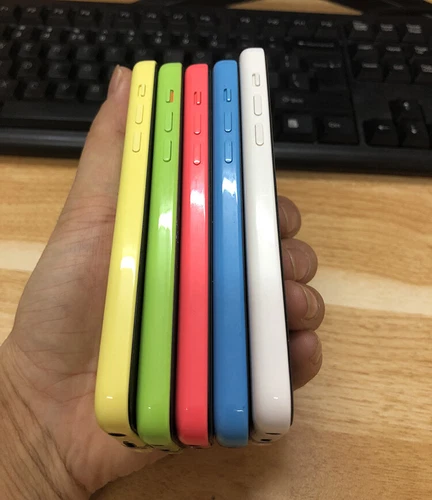 90% N ew Fully Functional Apple iPhone 5c - 8GB/16GB/32GB (Unlocked) GSM / CDMA - Picture 3 of 19