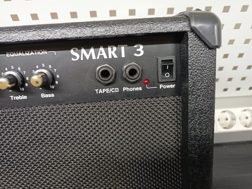 Square Smart 3 Amp - Working, Scratched, No Accessories, Used - Picture 3 of 10