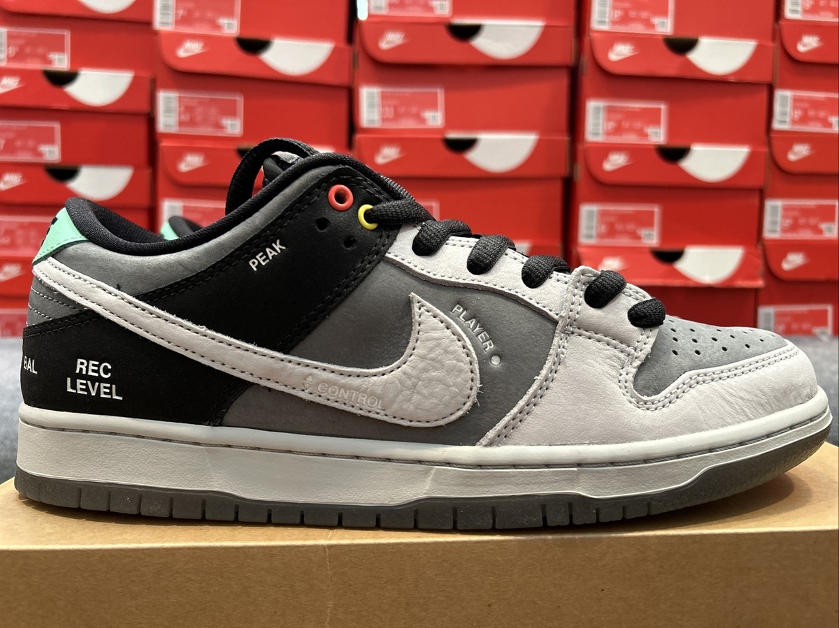 Nike SB Dunk Low Pro ISO “Camcorder VX1000”- Men's Size 10 Nike SB Dunk Low Pro ISO “Camcorder VX1000”- Men's Size 10