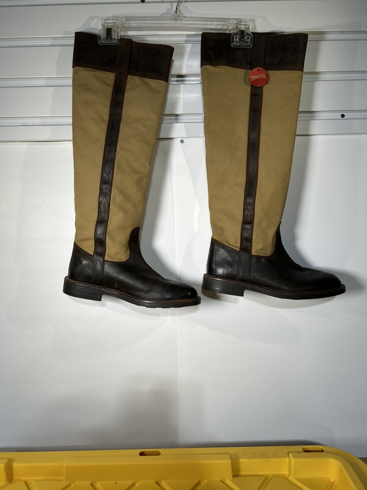 Bota Camper de Cuero y Lona Talla 40 Hombre’s 8.5 Mujer’s 10