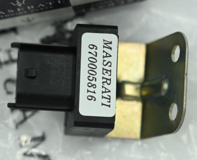 Genuine OEM Maserati Sensor Acceleration P/N 670005816 NEW in Box