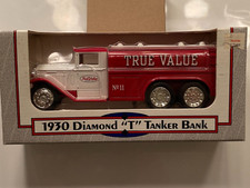 ERTL Diecast True Value 1930 Diamond "T" Tanker Bank 1/34 Scale 11 NIOB 9513