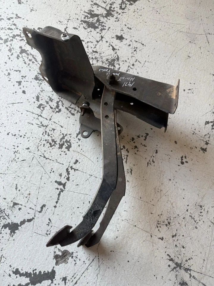 Conjunto de pedais 1970-77 AMC Hornet Gremlin 4 velocidades raro - Imagem 2 de 3