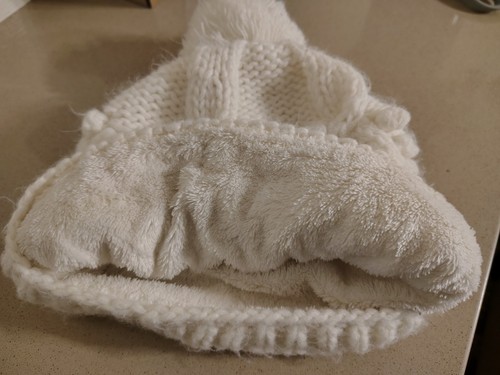 Burton Women's/ Girls White Chunky Knit Beanie Fleece Lined Pom - Picture 6 of 6