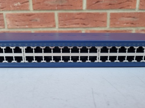 Netgear Prosafe FS750T2 - 48 Port 10/100 Smart Switch with 2 Gigabit Ports - Afbeelding 4 van 24