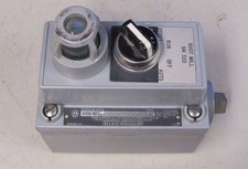 ALLEN BRADLEY 800H-NP33 LPK10 NP3KG4 NP42A SWITCH PILOT LIGHT ELECTRIC ENCLOSURE