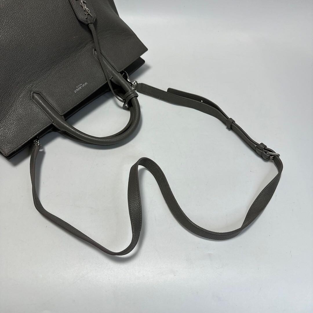 h98 [Buone Condizioni] Viene fornito con borsa portaoggetti Saint Laurent Paris Cavalive Gauche