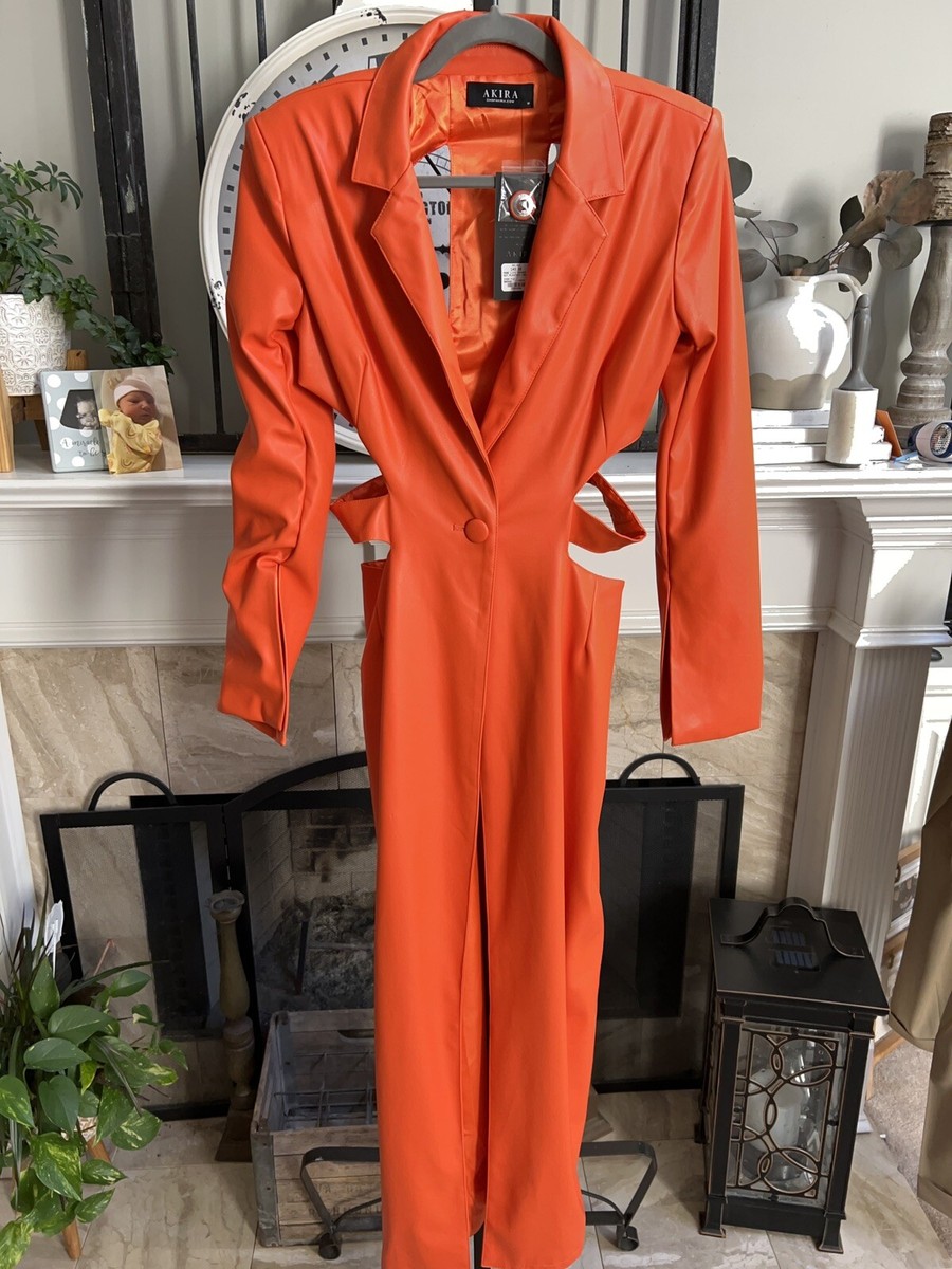 NEW NWT $150 AKIRA 