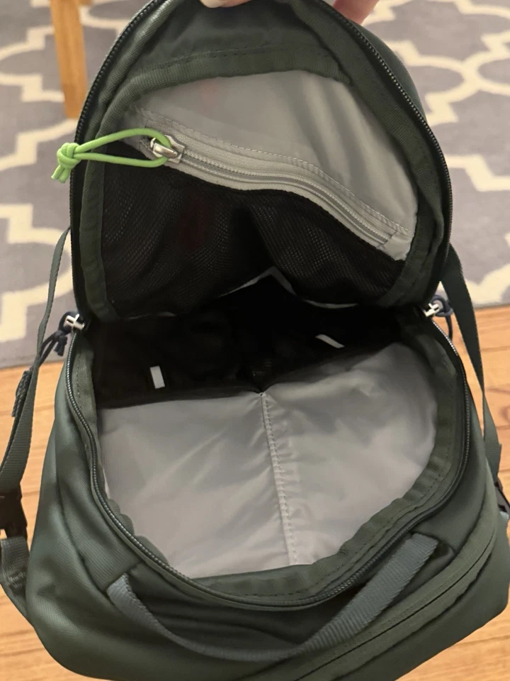 Mochila de hidratación Osprey Raptor Jr verde nueva sin vejiga de agua ni pajita Foto 4 de 4