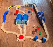 Toys  R  Us Imaginarium Wooden Railway Train Set Fits BRIO  Thomas