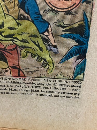 THE INCREDIBLE HULK #198 BACK TO BACK WITH THE MIND-BENDING MAN-THING - Picture 2 of 2