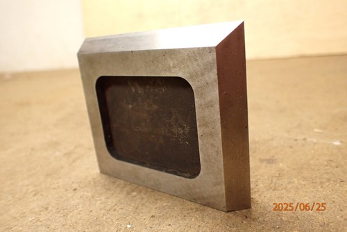 OLDER MACHINIST MADE BEVELED EDGE SQUARE SETUP TOOLING
