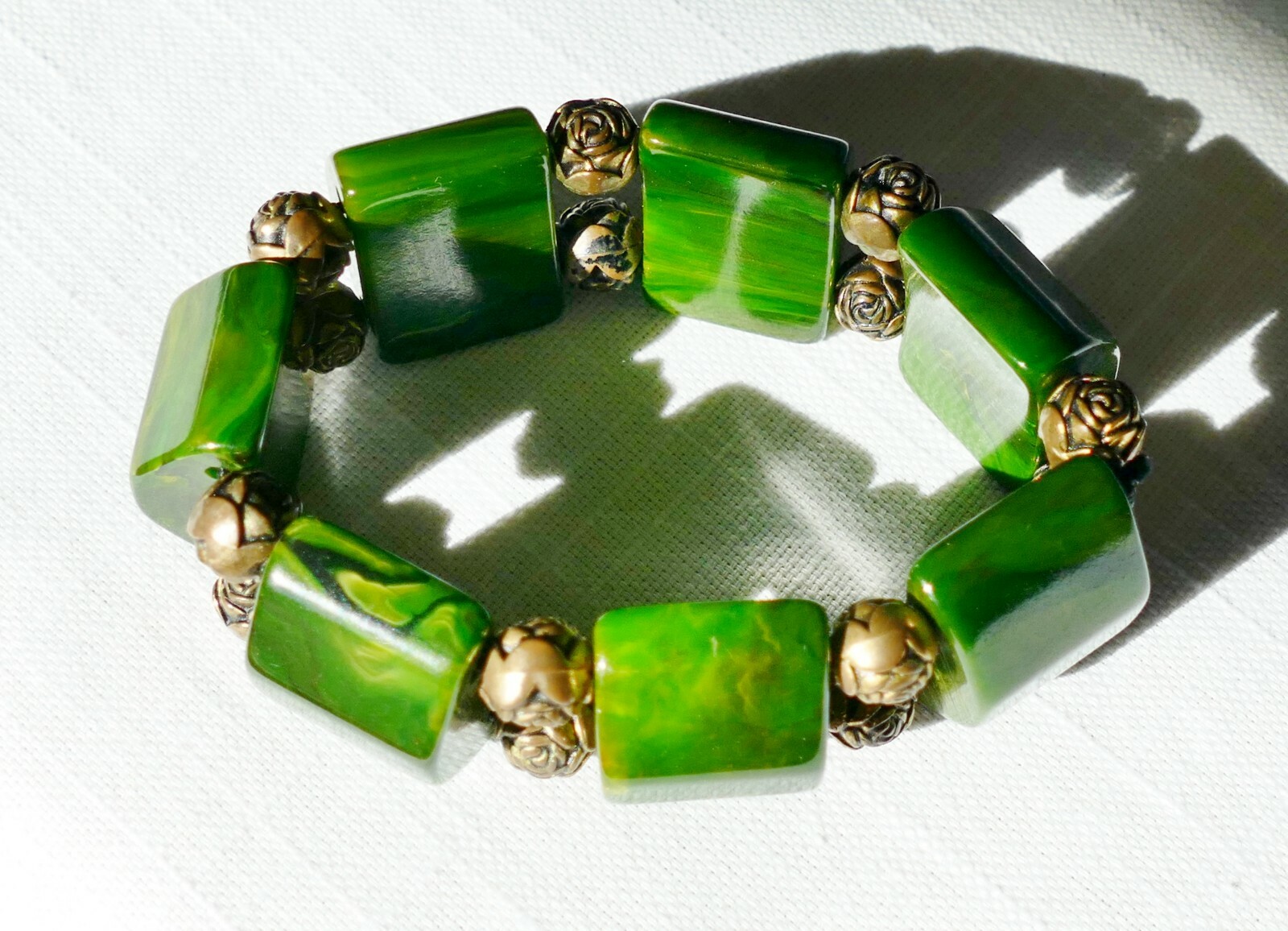 vintage-1930s-art-deco-bakelite-green-tortoise-facete-gem