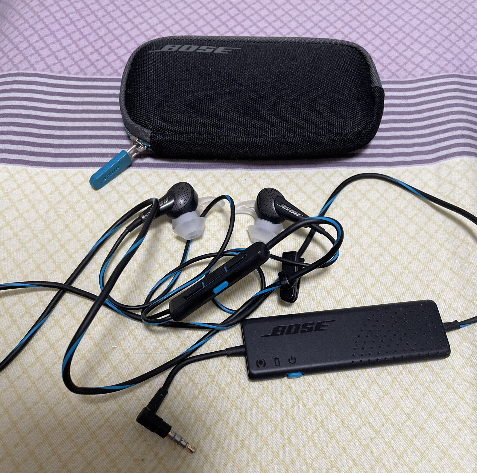 Bose QuietComfort 20 Noise Cancelling Headphones Bose QC20 Earbuds ...