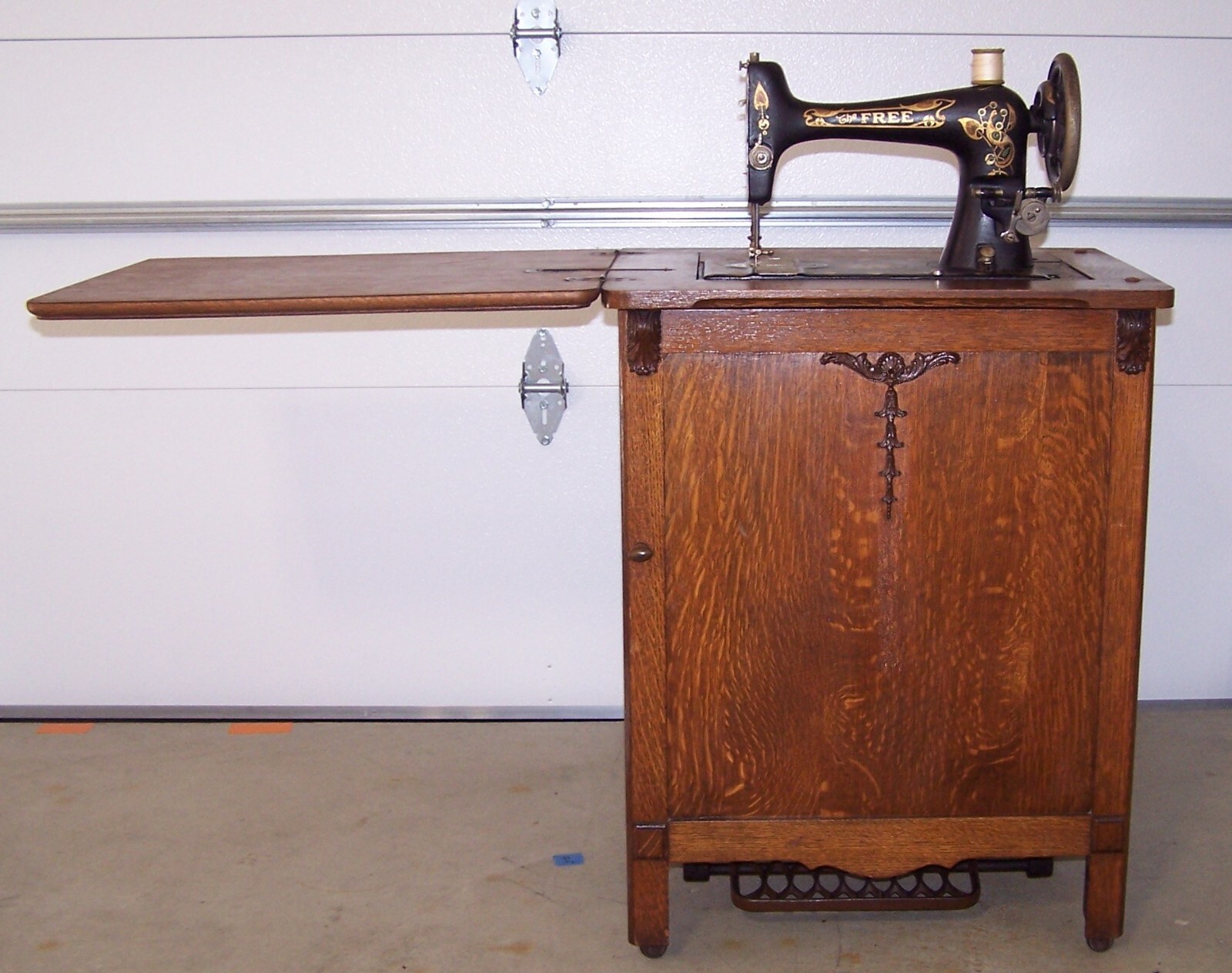 Freedom Tree Sewing Machine Antique