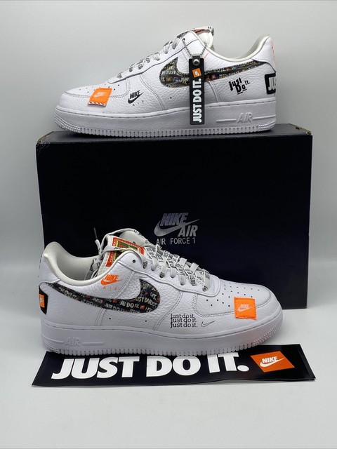 Size 9.5 - Nike Air Force 1 Low '07 