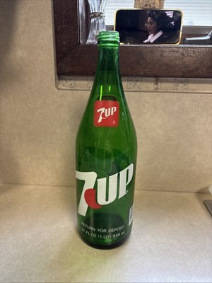 Vintage 7 Up Soda Pop Bottle - 32 oz - Collectible Green Classic Glass