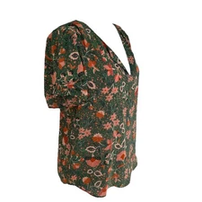 DR2 Floral Print Top Womens Sz Medium Olive Green Short Sleeve Casual Career