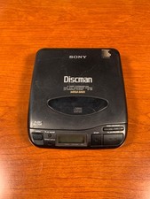 Sony D-33 Discman Mega Bass Compact Disc Player For PARTS ONLY or Repair VINTAGE