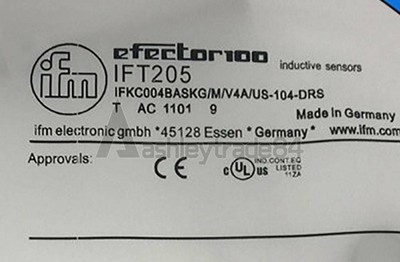 ONE NEW IFM proximity switch IFT205 *pz