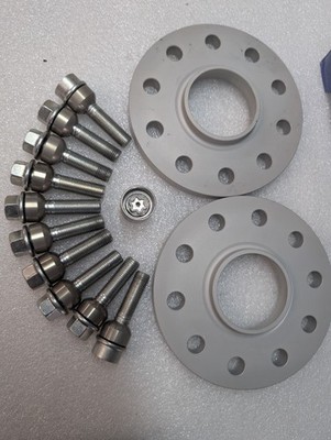 H&R wheel spacer. 2x15 mm with ABE 957161-15 for Porsche 911 (991) (996) --B-STOCK--