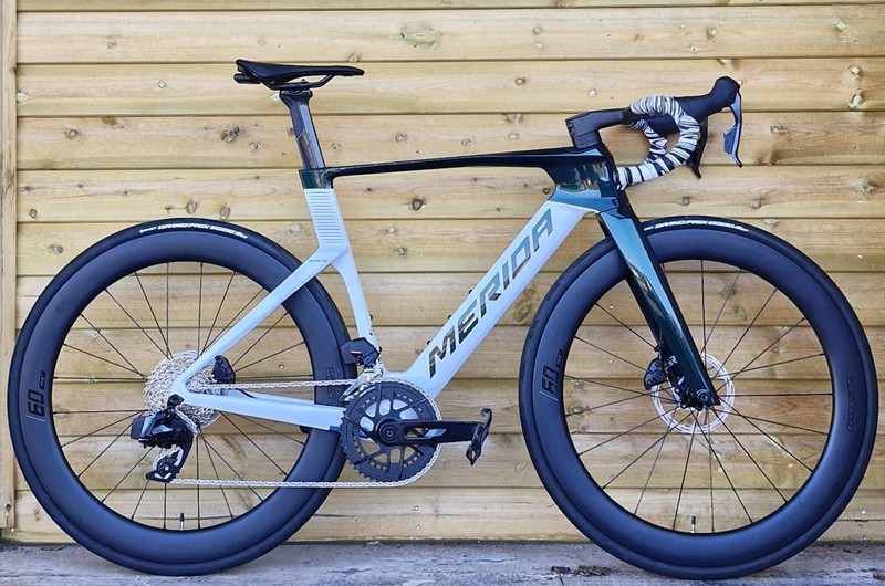 Merida Reacto 7000 Size S Halo Green/Pearl White SRAM Rival - Ex Display