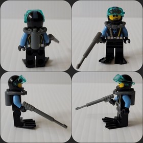 LEGO 7772 Aqua Raiders Lobster Strike 100% Complete with Instructions and Box.