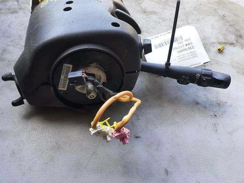 Steering Column Floor Shift Without Adjustable Pedals 02-05 GMC Envoy 26110668 - Image 2 of 4