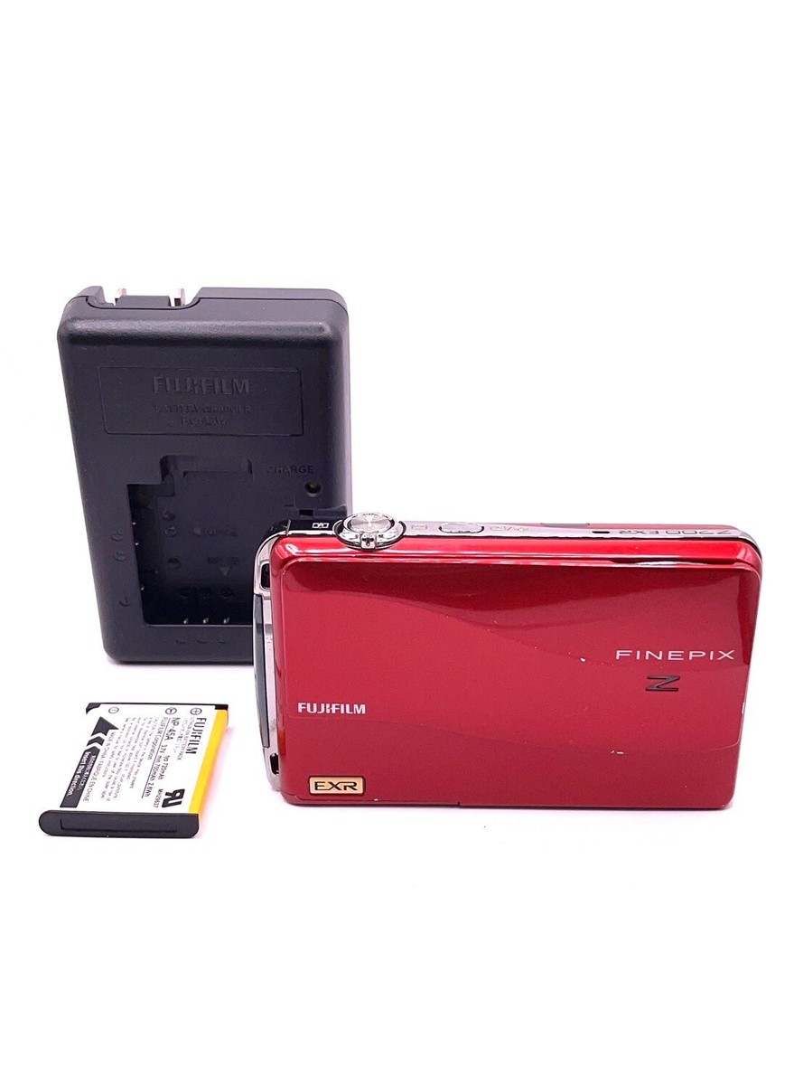 FUJIFILM FinePix Z700EXR レッド Near Mint] FUJIFILM FINEPIX Z700EXR RED 12.0MP Digital