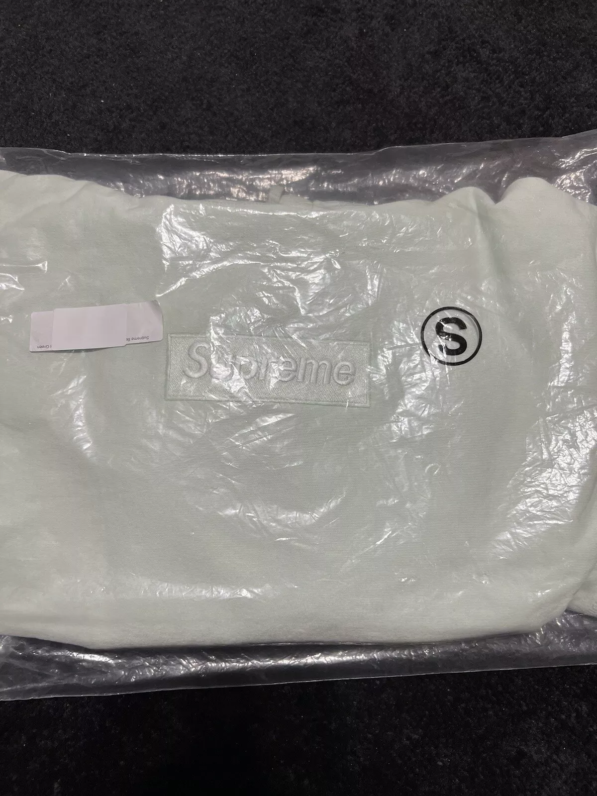 Sweat à capuche taille S/neuf logo Supreme Box vert clair comme neuf FW23