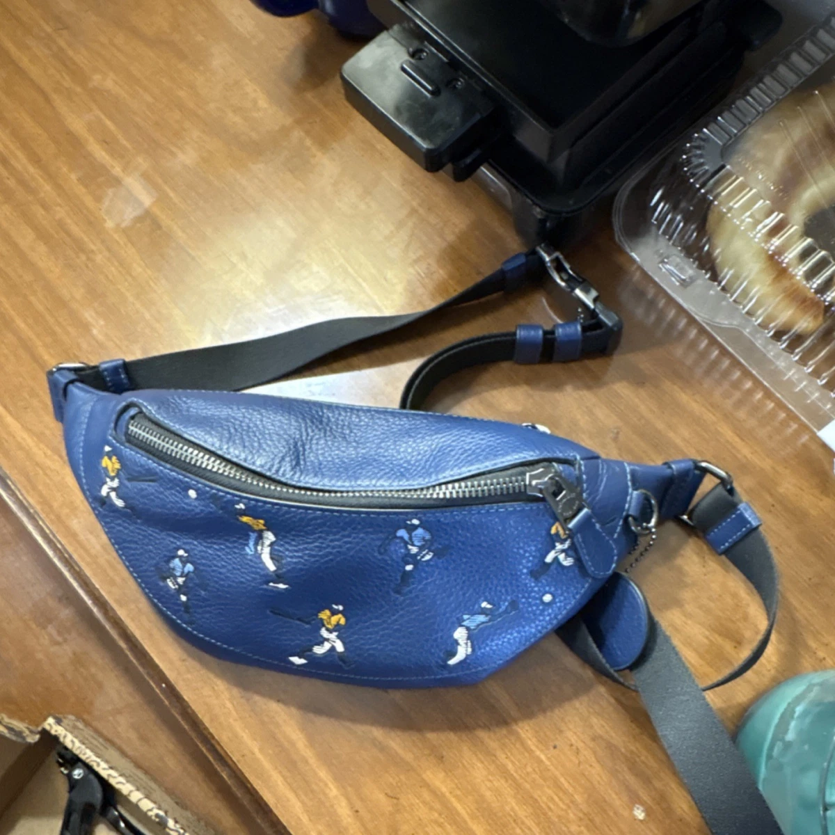 バッグ Coach waist bag/pouch COACH OUTLET｜【公式】ウエスト パック | Rakuten Fashion(楽天