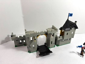 LEGO Castle: Black Falcons:  Black Falcon's Fortress 6074 (1986) Vintage