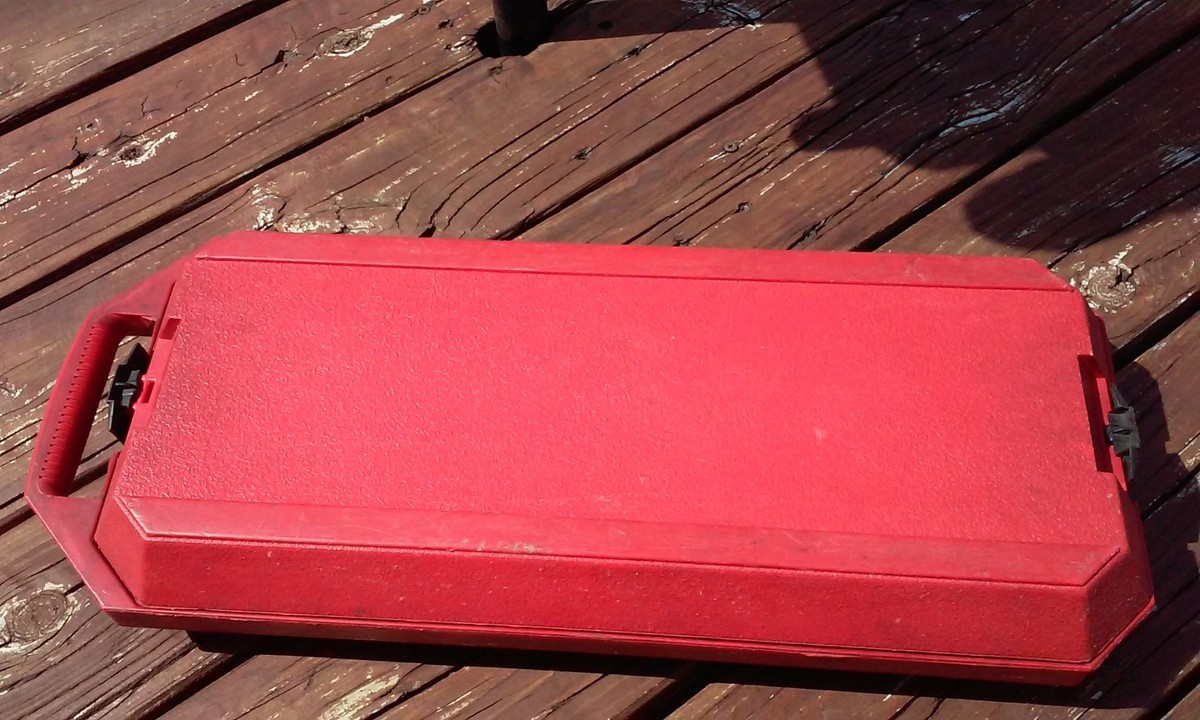 スナップオン Snap-on MT2261 タイミングライト 中古品 現状品 ケース/説明書付き 【ハンズクラフト宜野湾店】 スナップオン Snap-on MT2261 タイミングライト 中古品 現状品 ケース