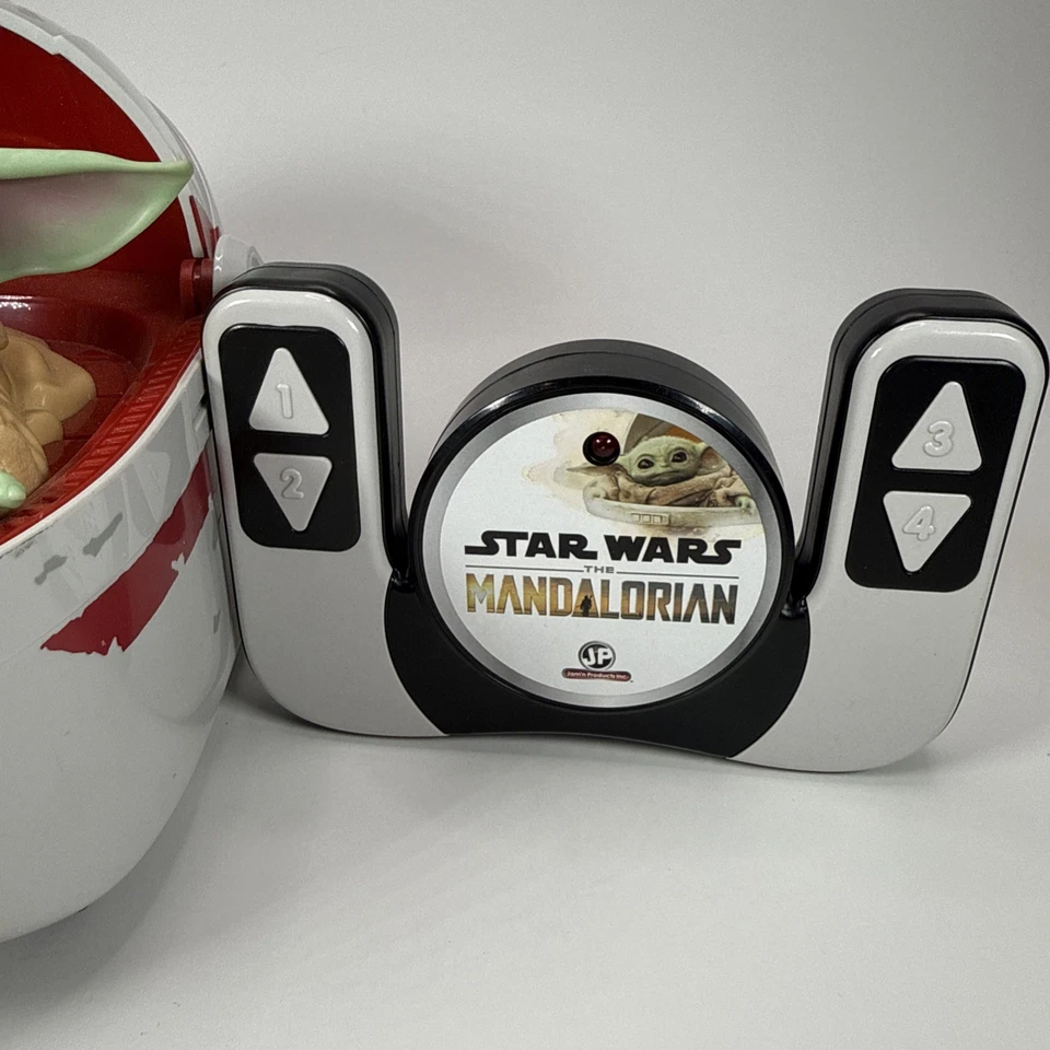 Star Wars Mandalorian Grogu and Hover Baby Yoda Pram with Remote Control Tested - Image 3 of 4