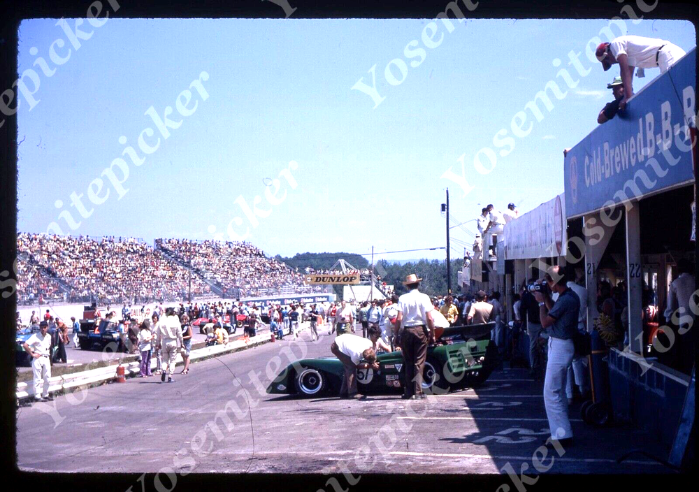Sl70 Original slide 1970 Can Am race cars pits 859a