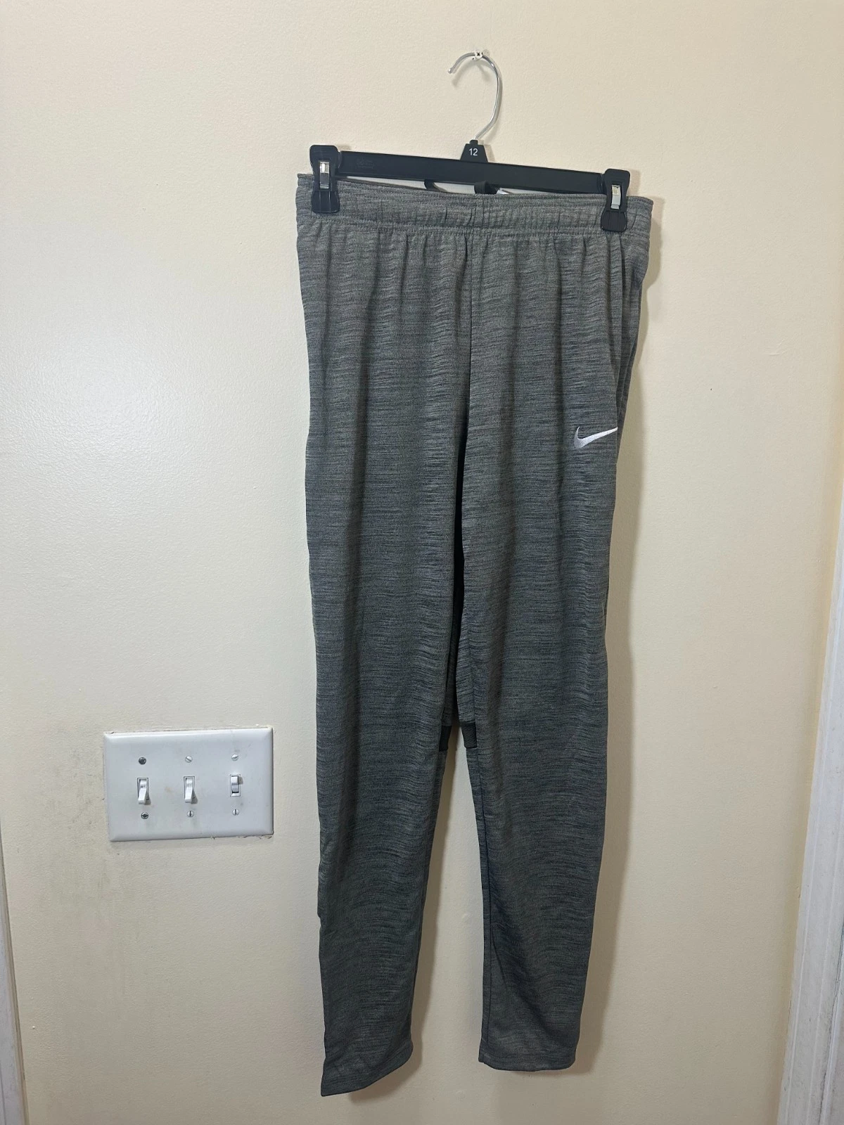 Nike Dri-Fit Track Pant Boy's XL Gray Academy Soccer Drawstring DQ8902-325 S450