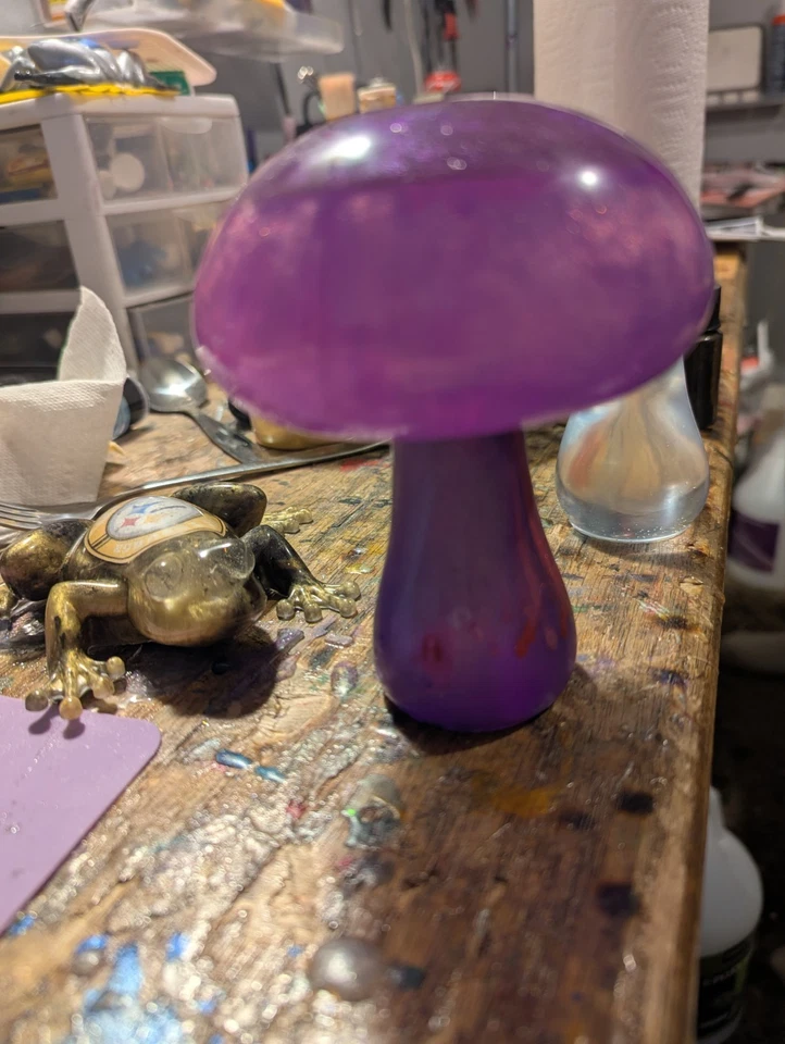 Seta grande de resina púrpura única hecha a mano Foto 3 de 4