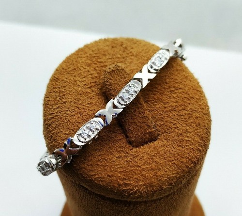 Round Diamond "XO" Link Tennis Bracelet In White Gold Plated Brass, 7" - Picture 5 of 7