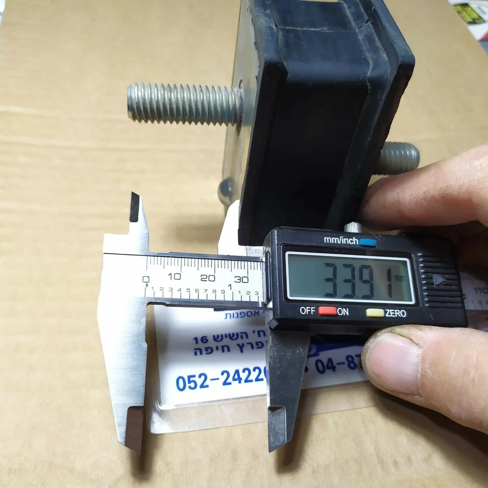 Montaje motor 71894ZT / 3632998 para Dodge D150 1977-1981 camión o furgoneta delantero izquierdo Foto 3 de 4