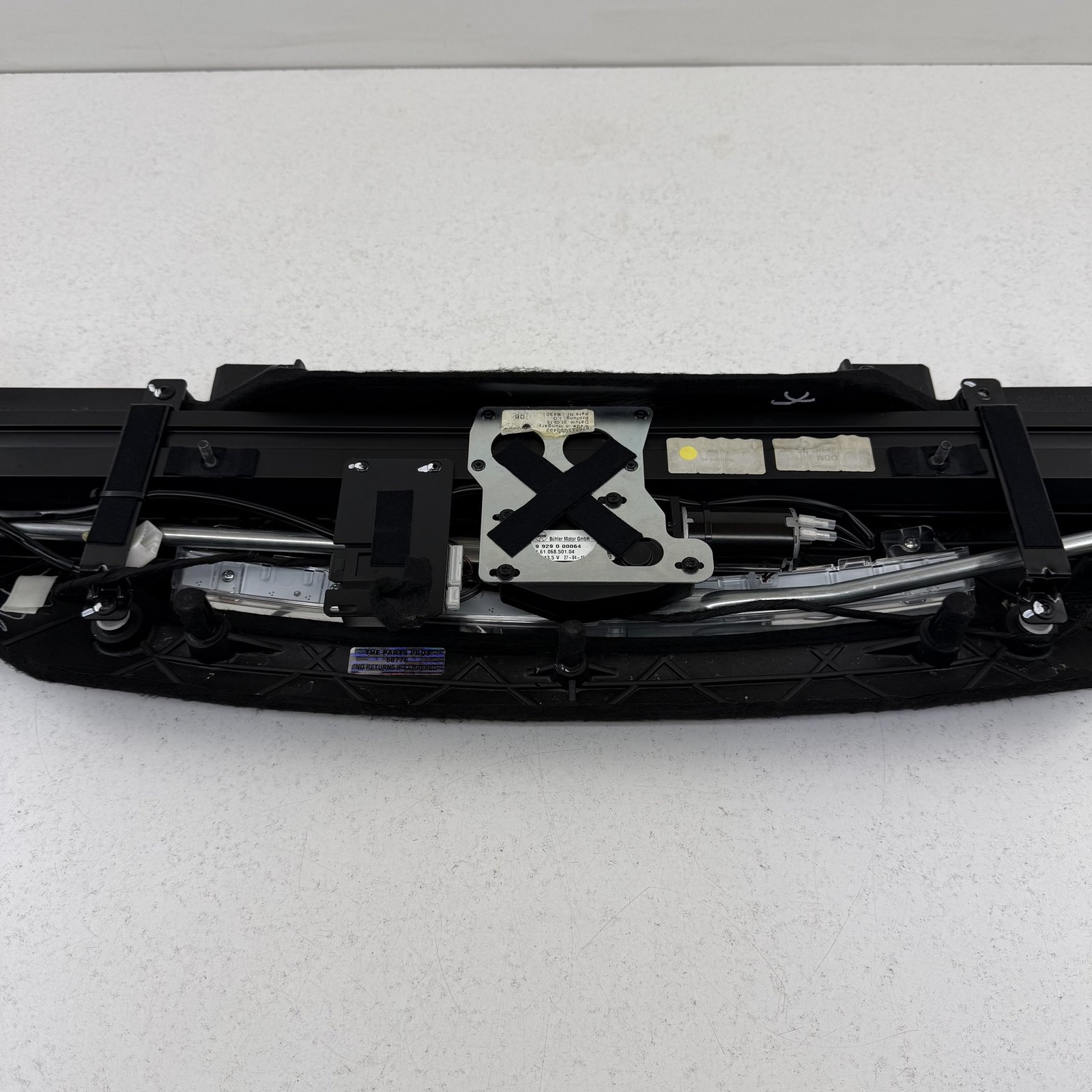 Maserati Ghibli 2014-2024 Rear Rear window sunshade